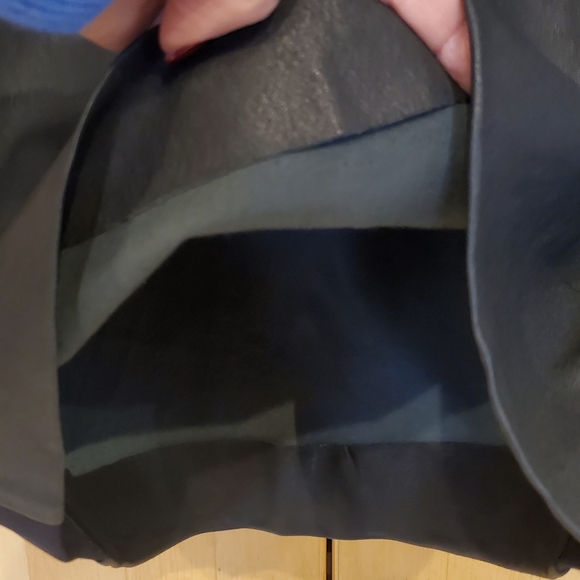 Theory ** Brand New**Leather Skirt - Picture 5 of 7